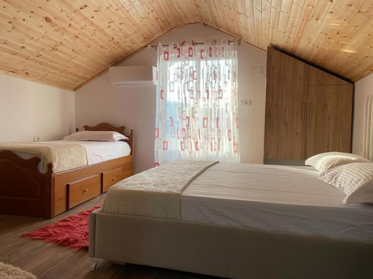 Guesthouse & Hospitality Berat Exterior foto